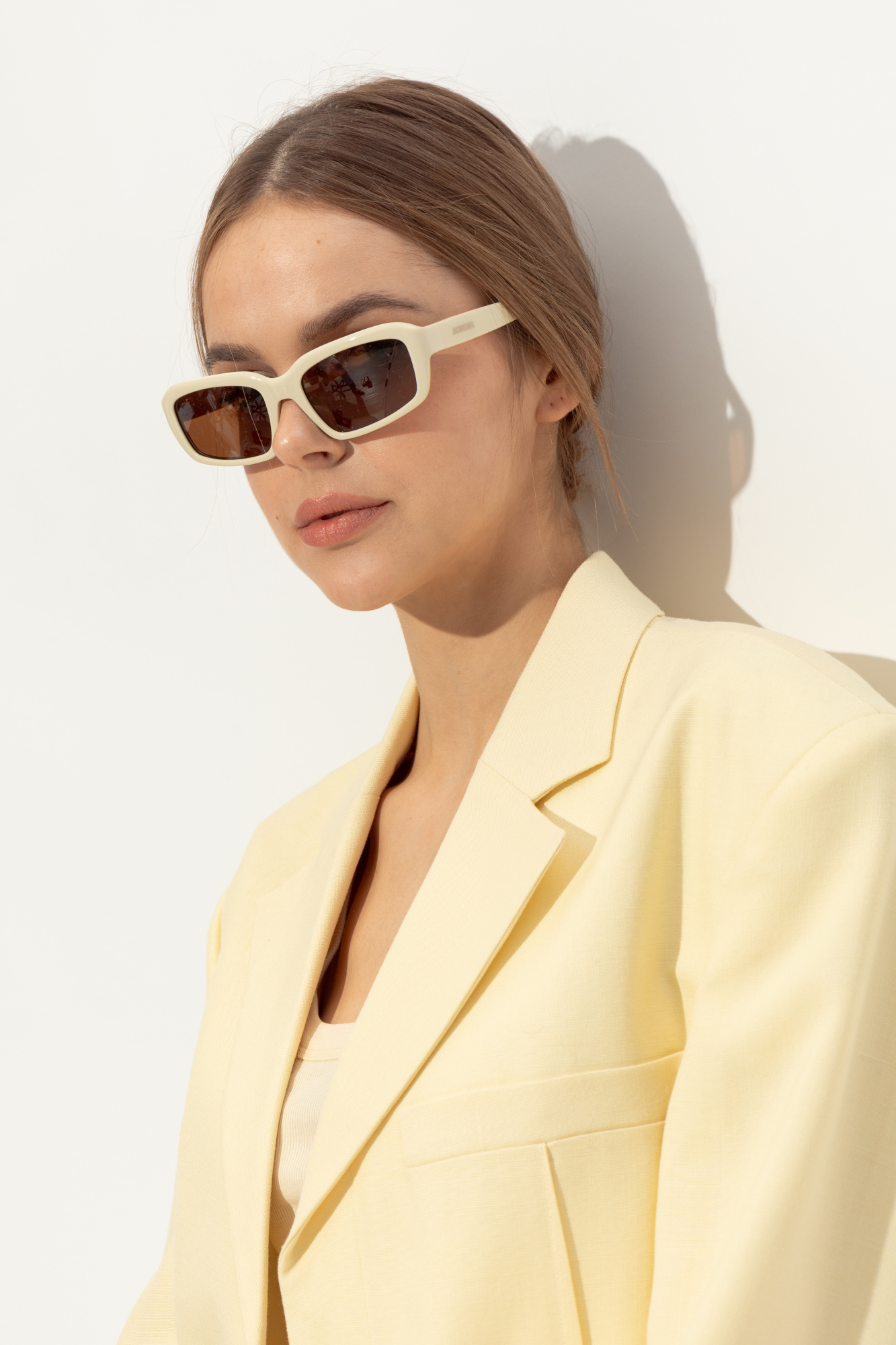 サングラス JACQUEMUS Woman Sunglasses Beige 246AC6985040 159 Jacquemus - Sunglasses - Les Lunettes Soli - Multi-Beige